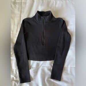 ARITZIA SUNDAY BEST 1/2 Zip Longsleeve